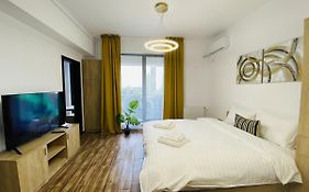 Charming Studio With Balcony